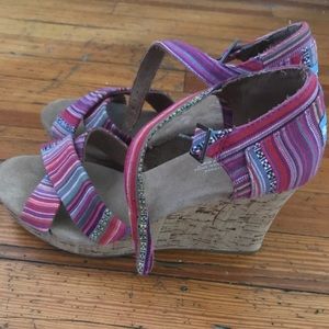 Toms wedges